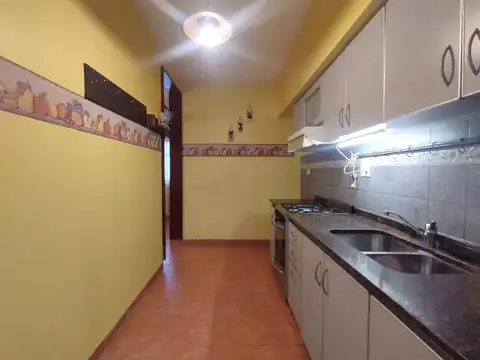 Depto Tipo Casa en Venta en Haedo, USD 115.000