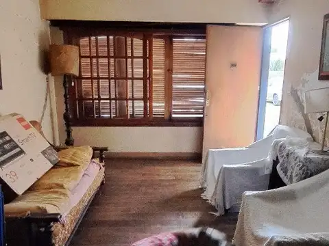 VENTA CASA A REFACCIONAR EXCELENTE ZONA PADUA