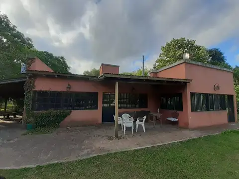 Casa en Venta en Los Hornos, USD 350.000