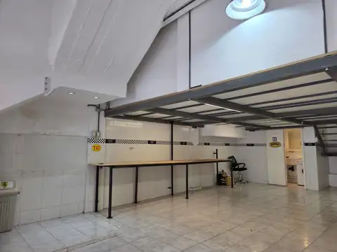Oficina en Alquiler en Villa Urquiza, $ 1.900.000
