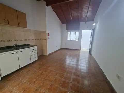 Depto Tipo Casa en Alquiler 32 años