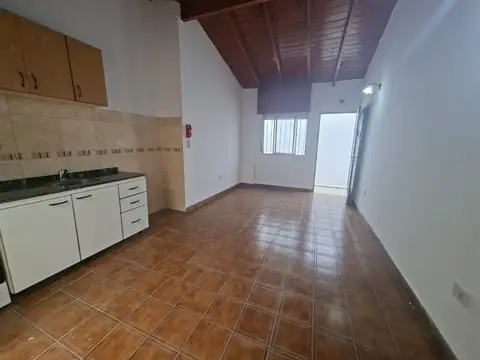 Depto Tipo Casa Monoambiente con 1 baño