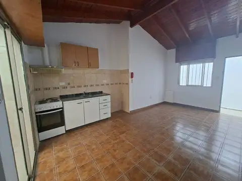 ALQUILER PH MONOAMBIENTE PATIO MATADEROS