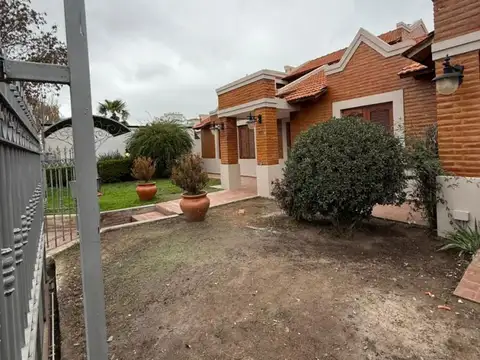 Casa en Venta en Juana Koslay, USD 350.000