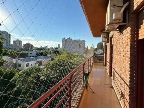 Nuñez, 11 de Septiembre 3500, contrafrente, 4to piso, contrafrente, 4 amb, 87m2, u$s 1,500 TODO...