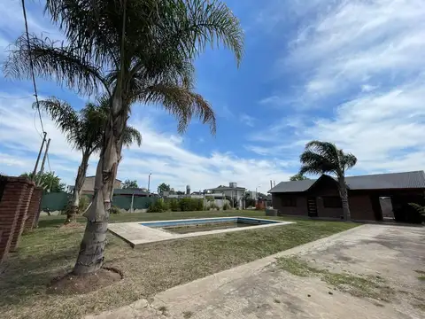 Casa 2 ambientes con 1 baño