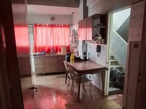 Depto Tipo Casa 3 ambientes con 1 baño