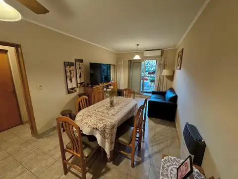 EN VENTA - DEPARTAMENTO DOS DORMITORIOS - BARRIO PICHINCHA