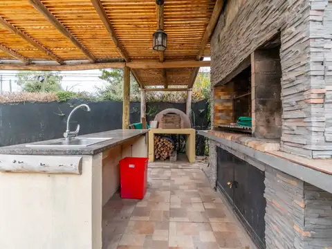 Casa en Venta en Manuel Alberti, USD 150.000