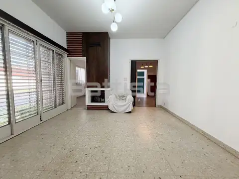 Casa en Alquiler en Haedo, $ 1.600.000