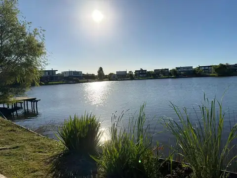 Terreno en Venta en El Cantón - Barrio Puerto, USD 125.000