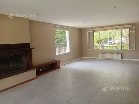 CASA EN VENTA EN BARRIO MASCHWITZ PRIVADO - MAROTO PROPIEDADES