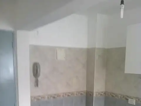 Inmejorable zona de nuñez, 2 ambientes , dos patios. 64 metros.