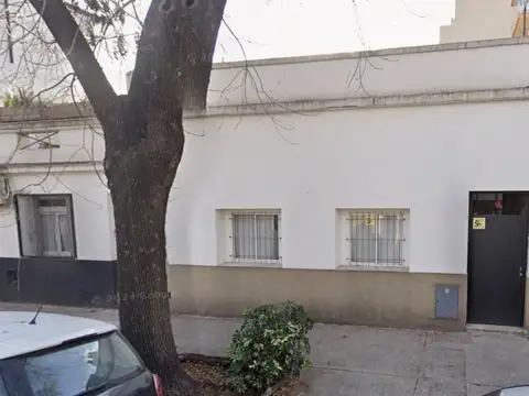 Casa 5 ambientes con terraza - Muy buena ubicación -