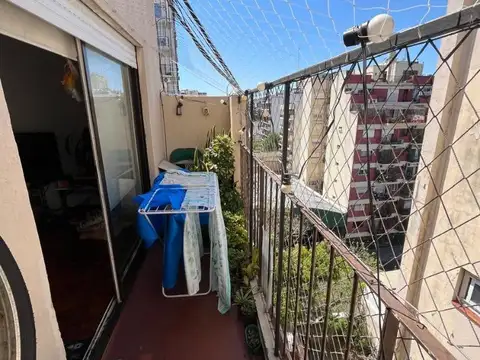 Venta. Departamento 3 ambientes. Monroe y Superí.