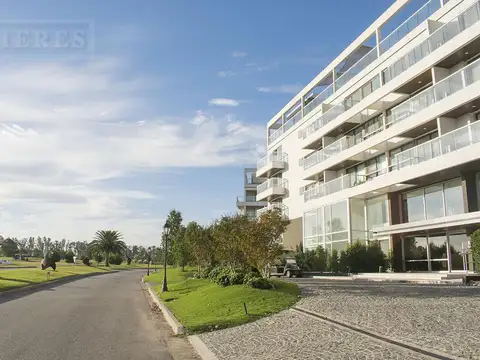 Departamento en venta en Hilton Pilar Golf
