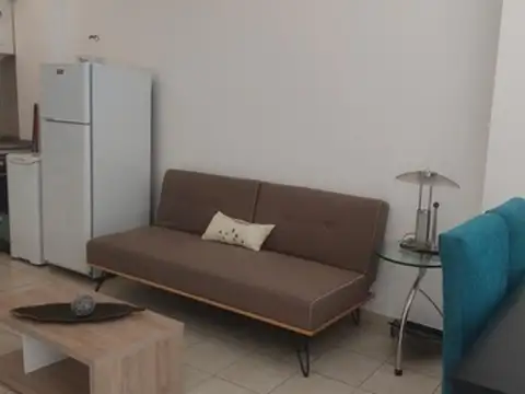 Departamento en Alquiler en Chacarita, USD 600