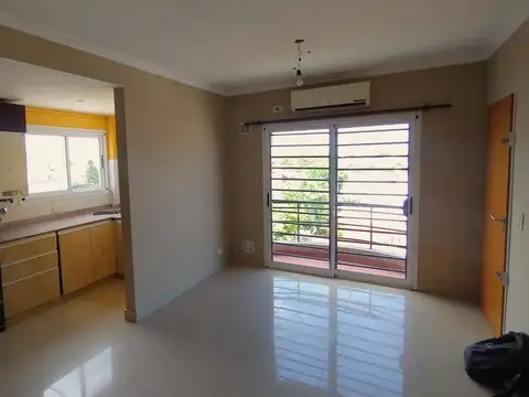 DEPARTAMENTO 2 AMBIENTES VENTA C/COCHERA