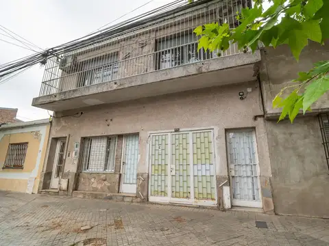 CASA EN VENTA 2 DORMITORIOS P. ALTA - LUIS AGOTE