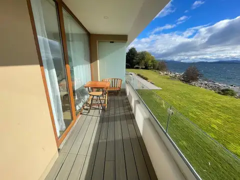 Avenida Exequiel Bustillo 900