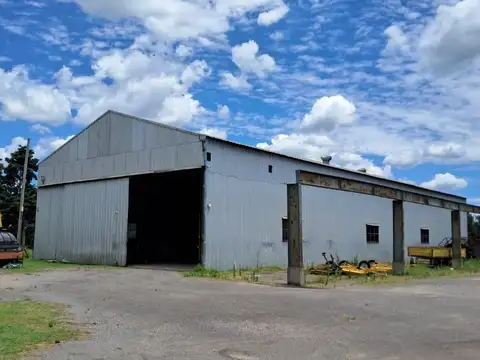 NAVE INDUSTRIAL + OFICINAS (se venden juntos o separados)
