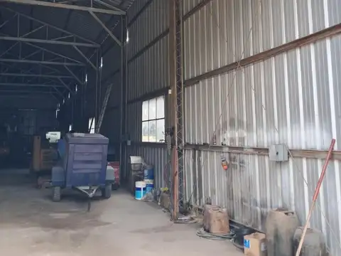 NAVE INDUSTRIAL + OFICINAS (se venden juntos o separados)