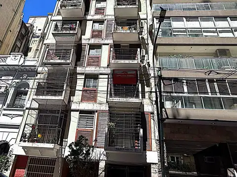 Oportunidad monoambiente con Balcon esq Pueyrredon
