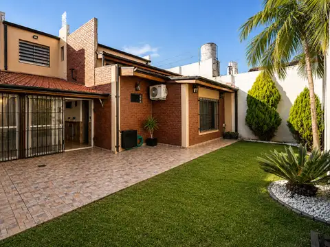 CASA VENTA QUILMES 5 AMBIENTES JARDIN APTA CREDITO