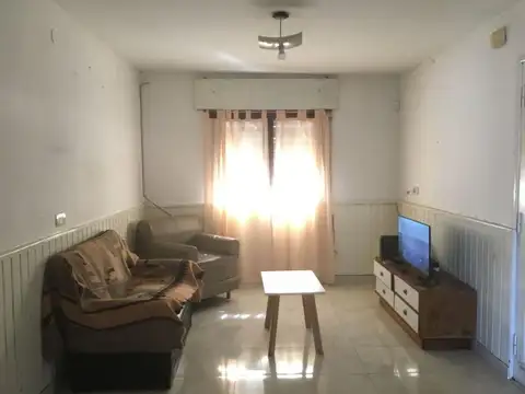 VENTA | PERMUTA - Casa - 2 dormitorios, patio y jardín - Gral. José de San Martin, Rosario.