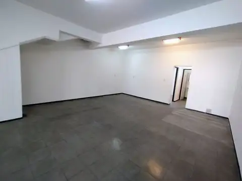 Local Comercial En Alquiler Godoy Cruz