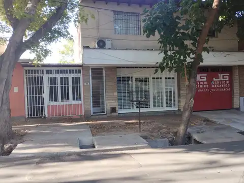 Local Comercial En Alquiler Godoy Cruz