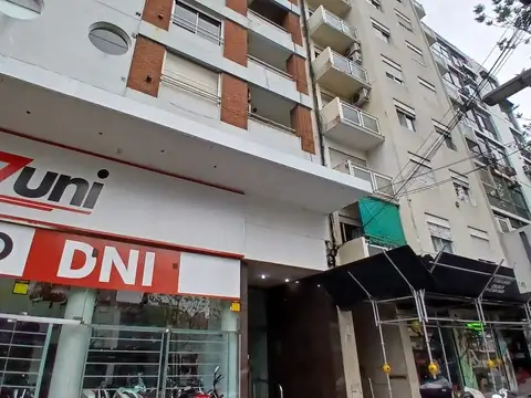 Luminoso 2 Ambientes con Vista Abierta Sobre Av Maipú – 6º Piso