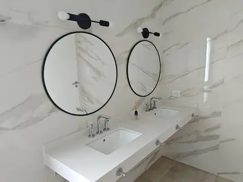 Casa en Venta al Oeste