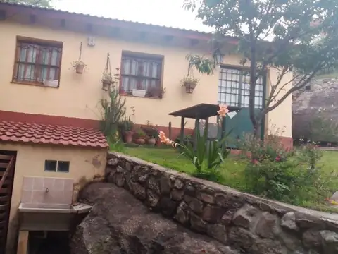 VENTA CASA TANTI 4 DORM CERCA DEL RIO