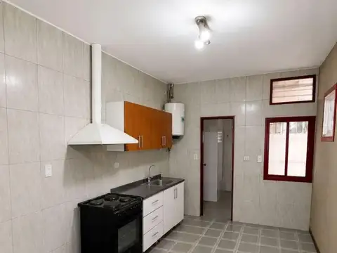 Depto Tipo Casa en Alquiler de 3 dormitorios