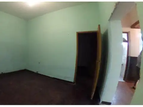 OPORTUNIDAD ÚNICA  PH 4 AMB. 80 M2 A RECICLAR, SIN EXPENSAS, A 2 CDS JB JUSTO Y GRAL PAZ