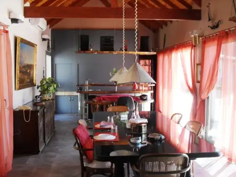 Casa en Venta en Barrio Parque Leloir, USD 900.000