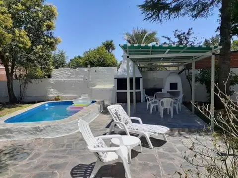 Casa en Alquiler en De Vicenzo Grande, $ 1.500.000