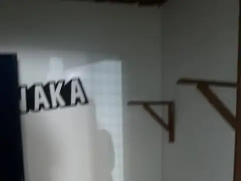 VENTA DE 2 LOCALES Y 8 COCHERAS - ZONA CENTRO