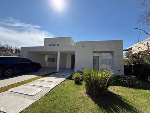 CASA EN ALQUILER LA RESERVA SOFITEL