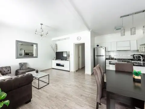 Depto Tipo Casa en Venta al Este