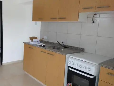 Monoambiente con balcón