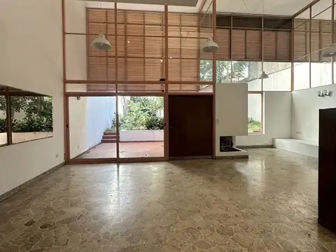 Casa en Alquiler de 4 dormitorios