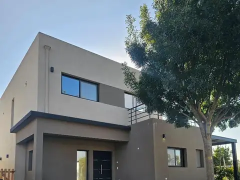Casa en Venta en Santo Tomas, USD 195.000