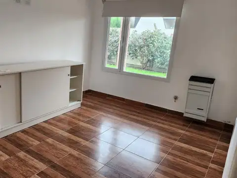 CASA DOS AMBIENTES CON JARDIN A ESTRENAR - GARDEY