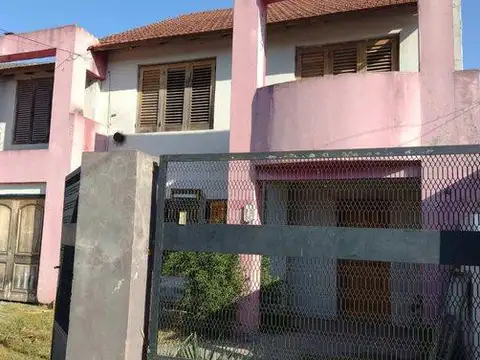 Casa en Venta 5 Ambientes en El Trebol - Luján