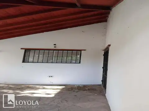 Casa 3 ambientes con 1 baño