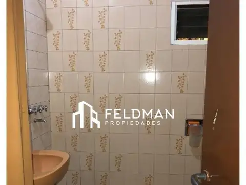 Casa en Venta con 6 cocheras