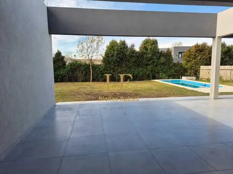 Casa en Venta en San Matias, USD 335.000