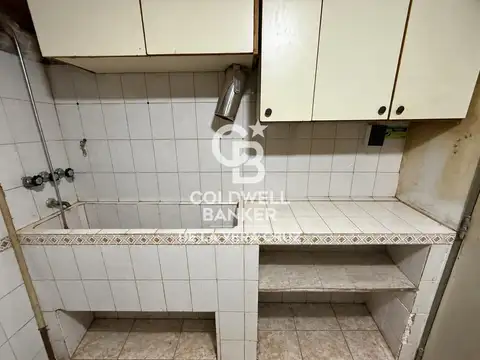 Local comercial en alquiler sobre Av. Aristóbulo del Valle